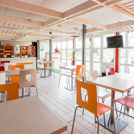 Premiere Classe Coignières Exteriér fotografie