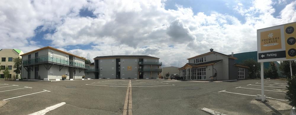 Premiere Classe Coignières Exteriér fotografie