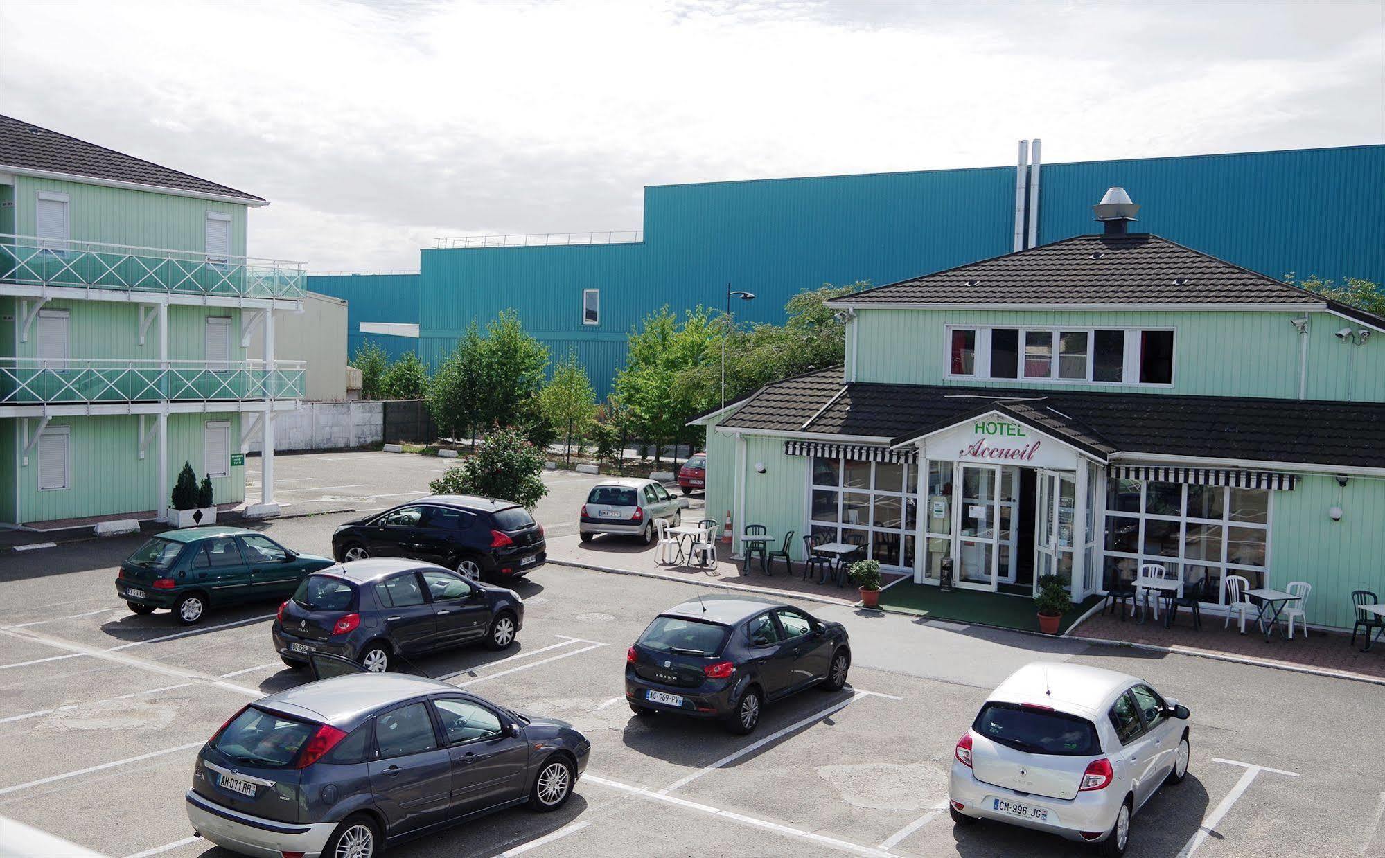 Premiere Classe Coignières Exteriér fotografie